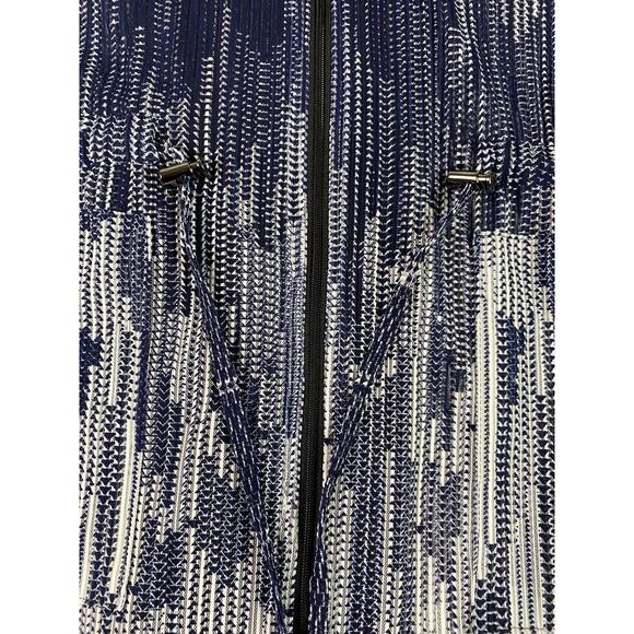 Von Maur Damee Women’s Swim Cover Up Navy White Full Zip size Small NWT - Picture 5 of 9